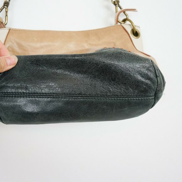 the Sak Leather Shoulder Bag - Picture 6 of 7